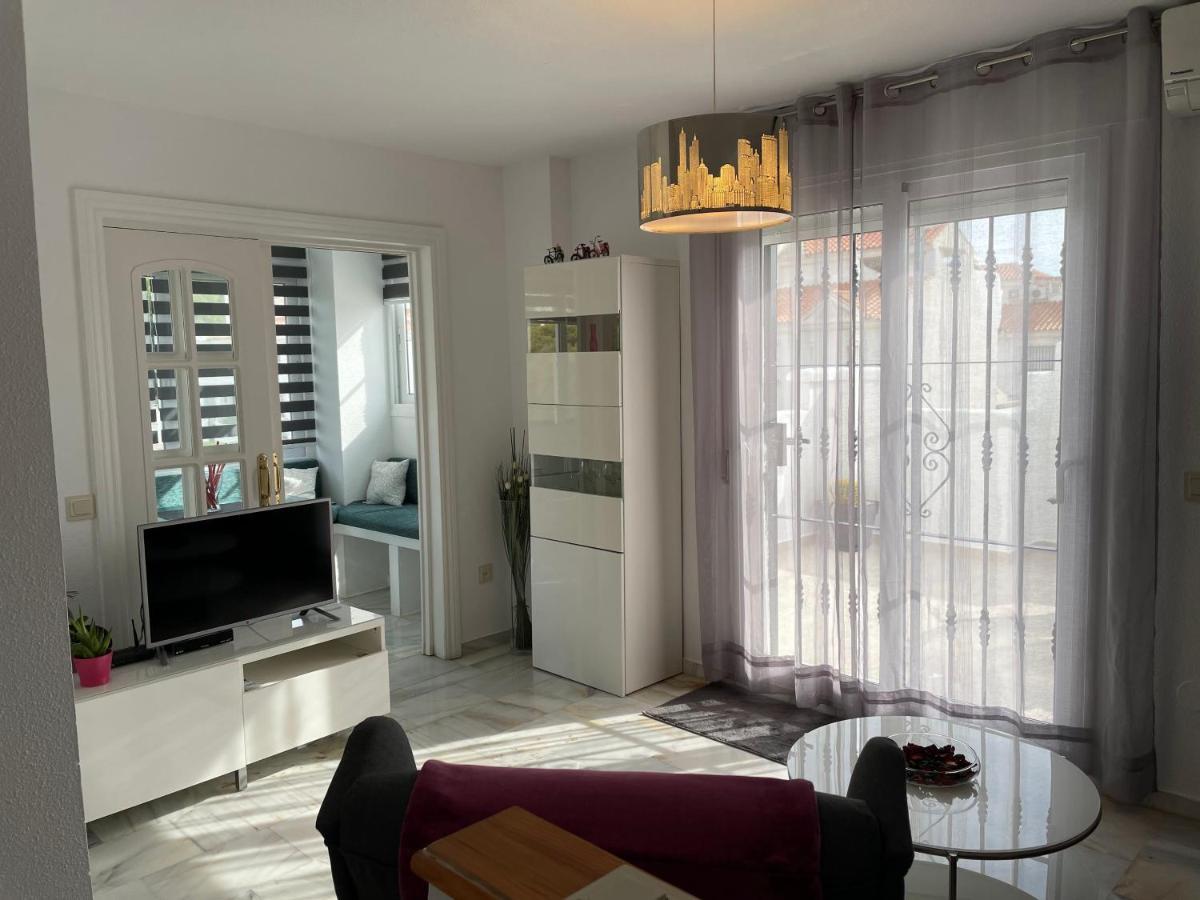 Apartamento En Torremolinos Con Piscina ภายนอก รูปภาพ