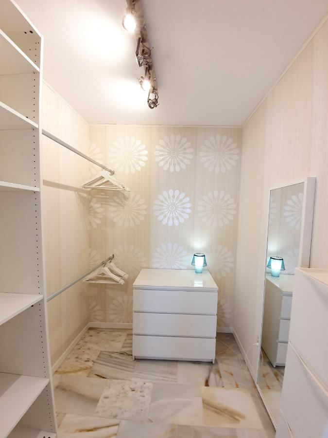 Apartamento En Torremolinos Con Piscina ภายนอก รูปภาพ
