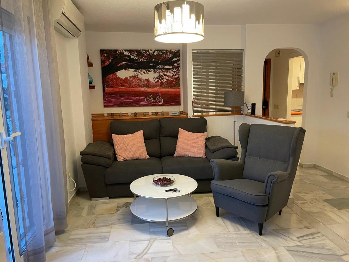 Apartamento En Torremolinos Con Piscina ภายนอก รูปภาพ