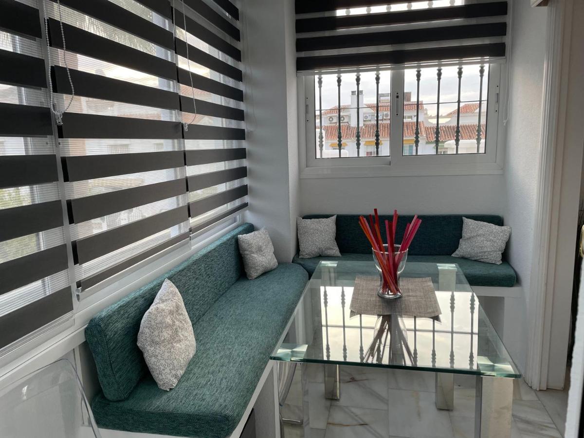 Apartamento En Torremolinos Con Piscina ภายนอก รูปภาพ