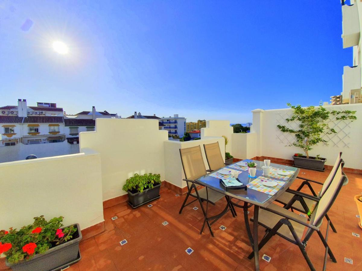 Apartamento En Torremolinos Con Piscina ภายนอก รูปภาพ