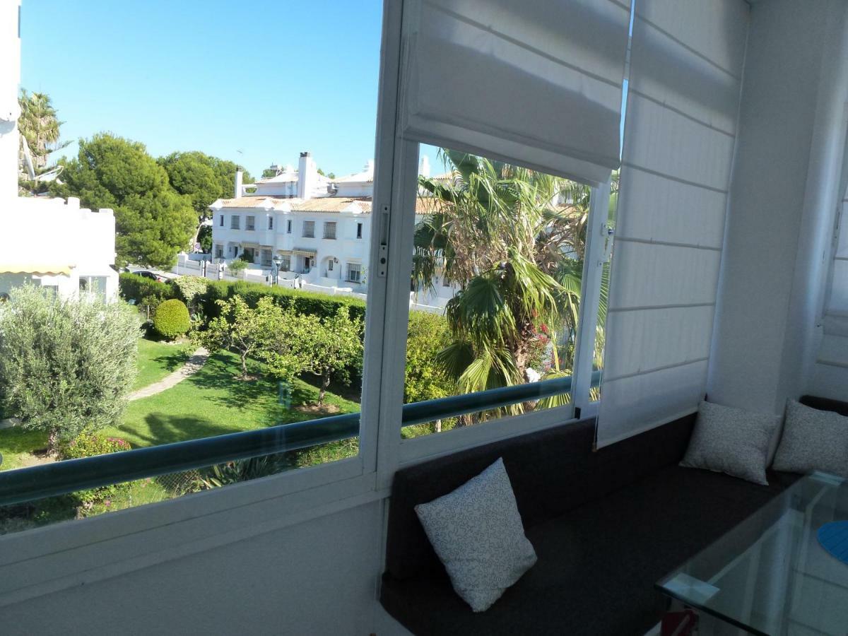 Apartamento En Torremolinos Con Piscina ภายนอก รูปภาพ